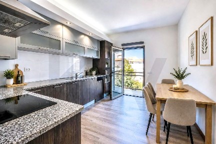 Apartamento T3 à venda na Rua das Madeiras s/n
