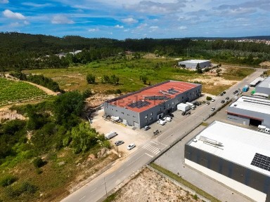 Armazém à venda em Carapinheira