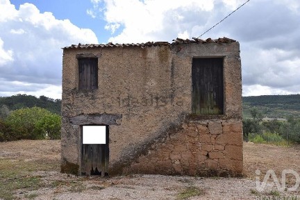 Armazém à venda em Lamas
