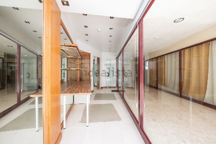Espaço comercial à venda na Rua Olivença s/n