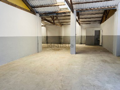 Arrendamento de armazém em Santa Iria de Azoia - São João da Talha - Bobadela