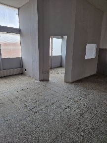 Arrendamento de armazém em Santa Iria de Azoia - São João da Talha - Bobadela