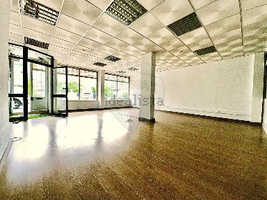 Arrendamento de espaço comercial na Casal de São Brás - Vila Chã