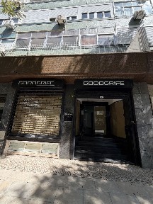 Loja para trespasse na Estrada de Benfica