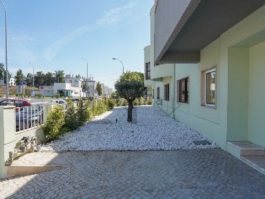 Arrendamento de escritório na Estrada de Alfragide