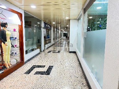 Arrendamento de espaço comercial na Alameda das Linhas de Torres