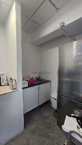 Arrendamento de espaço comercial na Rua Cláudio Nunes