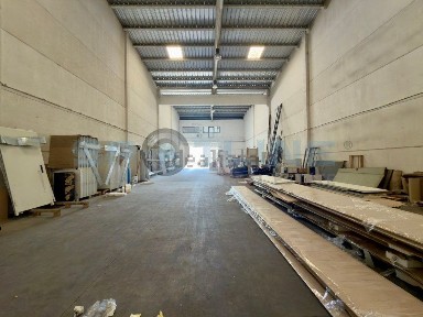 Arrendamento de armazém em Estr. Nacional 115
