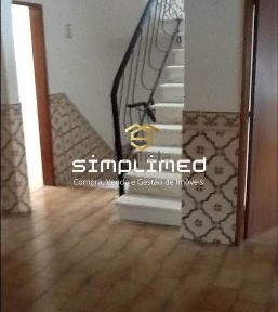 Arrendamento de andar de moradia na Rua Mfa