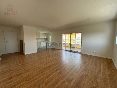 Arrendamento de duplex na Pocinho - Colinas do Oriente
