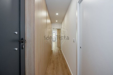 Apartamento T1 à venda na Rua Manuel Carqueja
