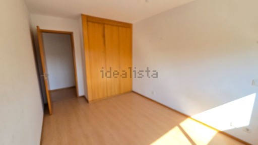 Apartamento T3 à venda na Avenida Maria Vieira Neves Da Cruz, 551