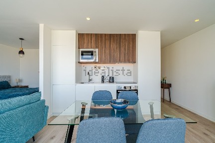 Apartamento T0 à venda na Rua Atriz Alda Rodrigues, 221