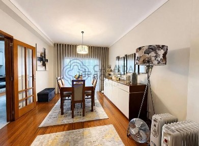 Apartamento T2 à venda na Rua Engenheiro Barbosa de Matos s/n