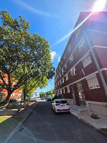 Apartamento T2 à venda na Praceta José Régio, 106