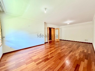 Apartamento T2 à venda na Rua da Fonte, 256
