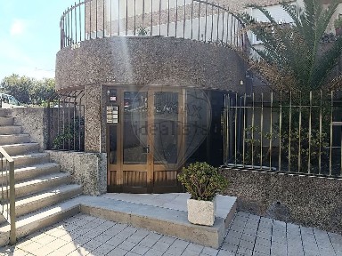 Apartamento T3 à venda na Rua Outeiro
