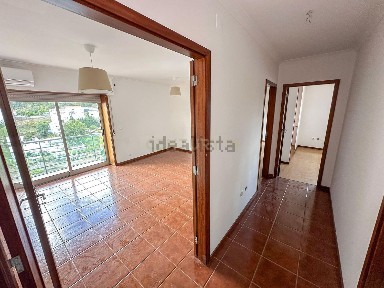 Apartamento T2 à venda em Quinta do Penedo, 11