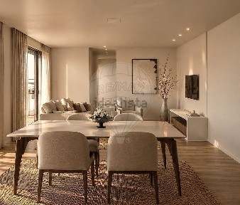 Apartamento T3 à venda na Rua Tapadinha