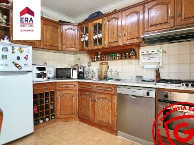 Apartamento T2 à venda na Rua da Barranha s/n
