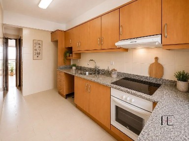 Apartamento T3 à venda na Rua São Francisco Xavier