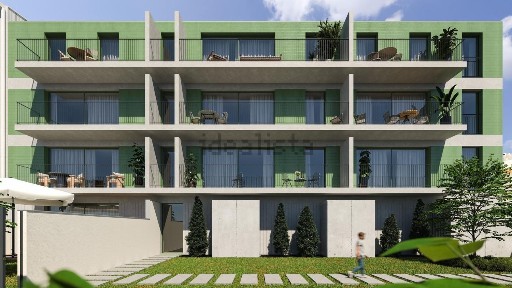 Apartamento T2 à venda na Rua Nova de São Crispim