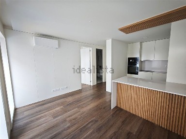 Apartamento T1 à venda na Rua de Tomaz Ribeiro