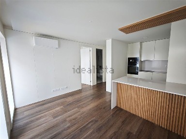 Apartamento T1 à venda na Rua de Tomaz Ribeiro