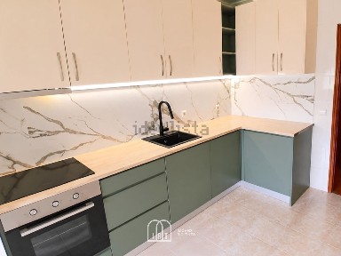 Apartamento T3 à venda na Rua Engenheiro Barbosa de Matos