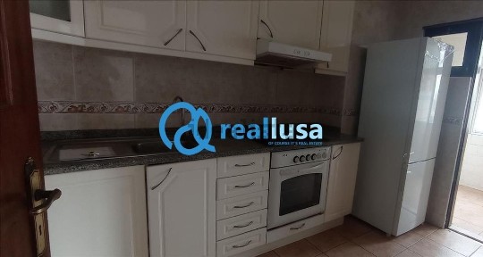Apartamento T3 à venda na Carreira - Cidade Jovem - Venda Nova