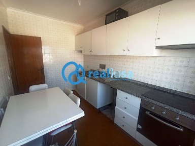 Apartamento T2 à venda na Areosa