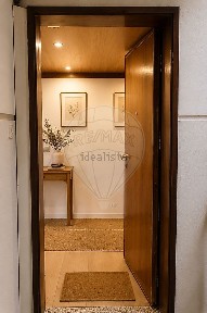 Apartamento T3 à venda na Rua do Crasto