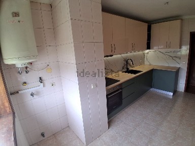 Apartamento T3 à venda na Rua Engenheiro Barbosa de Matos s/n