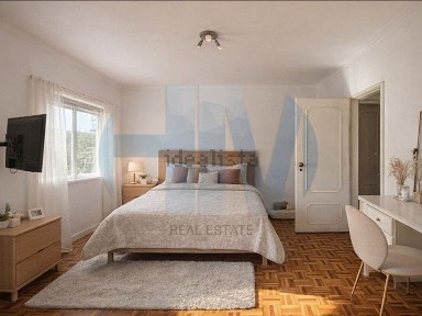 Apartamento T3 à venda na Travessa Carvalha, 24