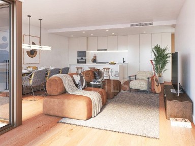 Apartamento T3 à venda na Alameda das Antas, 217