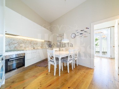 Apartamento T1 à venda na Praça da Batalha, 16