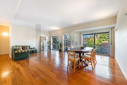 Apartamento T3 à venda na Bessa Leite