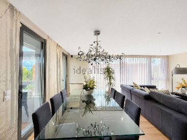 Apartamento T3 à venda na Avenida Carlos de Oliveira Campos
