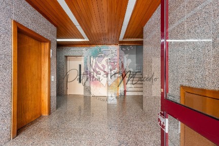 Apartamento T1 à venda na Rua da Torrinha, 181