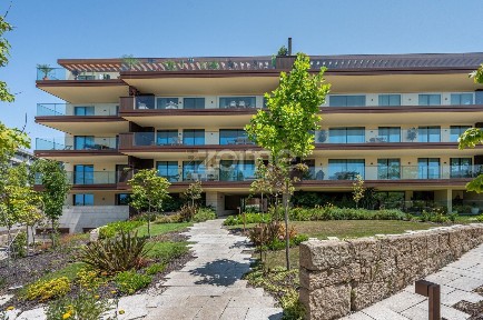 Apartamento T3 à venda na Quinta Marques Gomes, 4
