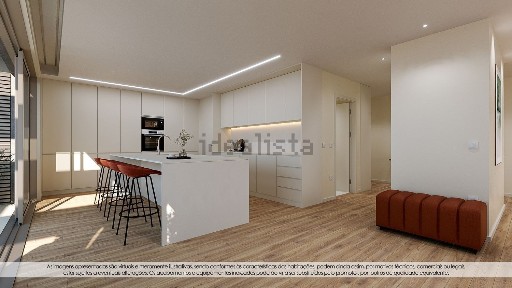 Apartamento T2 à venda na Rua de Bustes