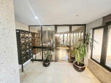 Apartamento T3 à venda na Rua José Bonaparte, 282