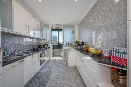 Apartamento T2 à venda na Rua Arquitecto Cassiano Barbosa, 16