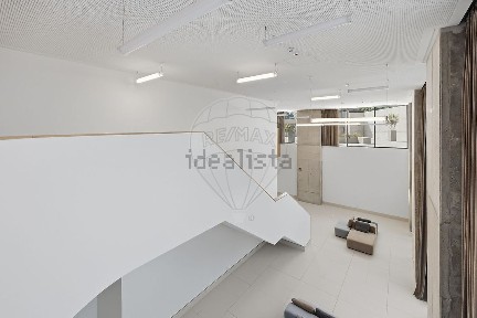 Apartamento T2 à venda na Rua Vila Franca