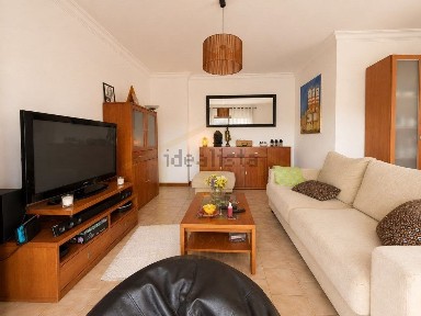 Apartamento T3 à venda na Rua dos Furtados