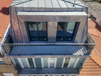 Apartamento T2 à venda na Rua dos Mártires da Liberdade