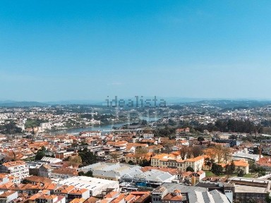 Apartamento T0 à venda na Avenida de Fernão de Magalhães, 126