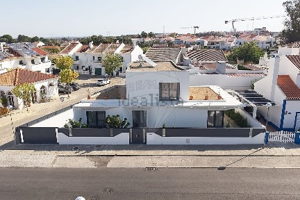 Grândola e Santa Margarida da Serra, Rua 22 de Junho