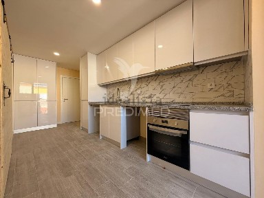 Casa ou moradia à venda na Rua dos Metalúrgicos, 30