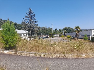 Armazém à venda em Santa Cruz da Trapa e São Cristóvão de Lafões